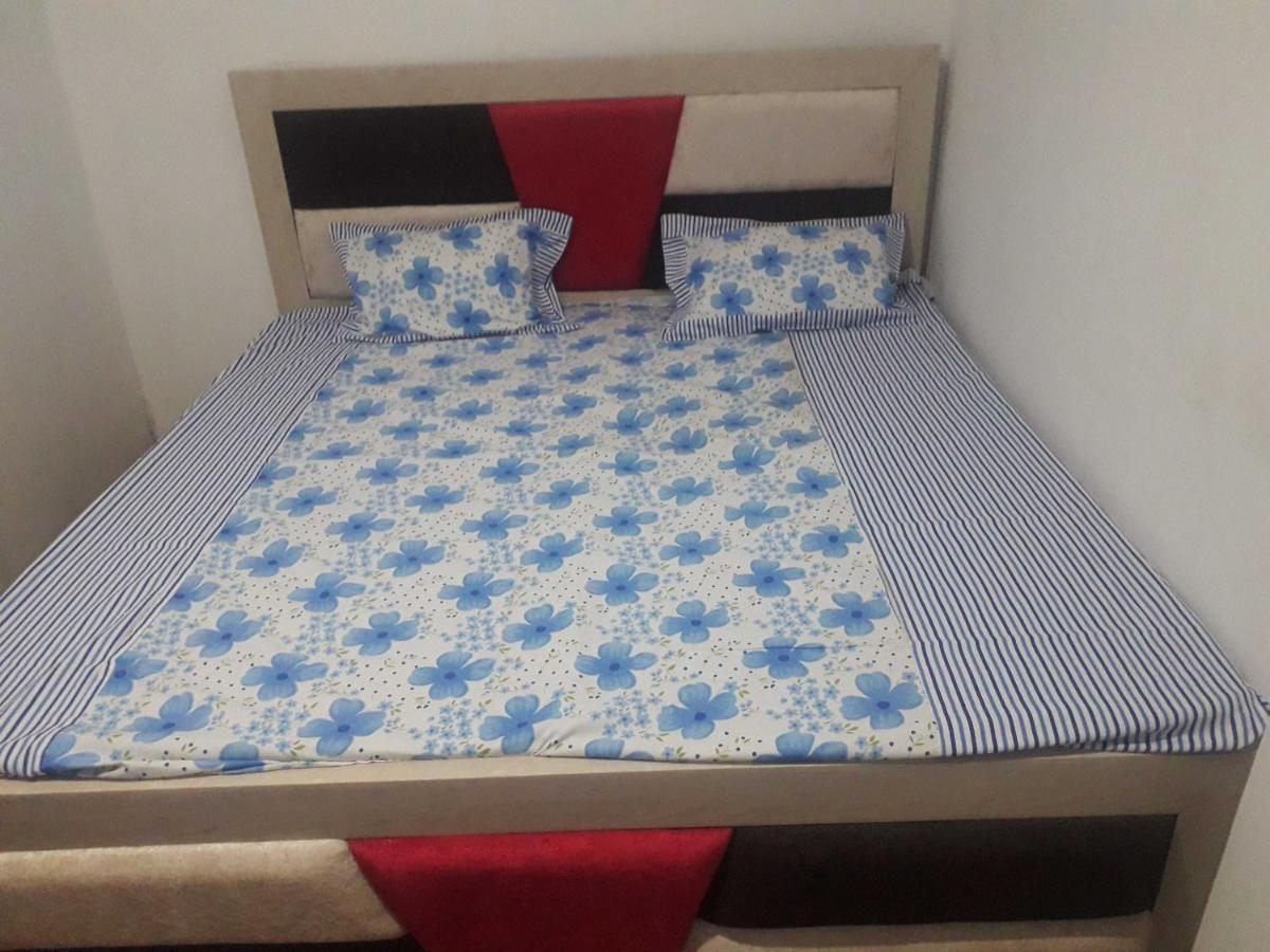 Oyo Golden Inn Hotel Мірут Екстер'єр фото