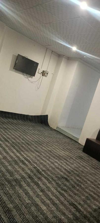 Oyo Golden Inn Hotel Мірут Екстер'єр фото